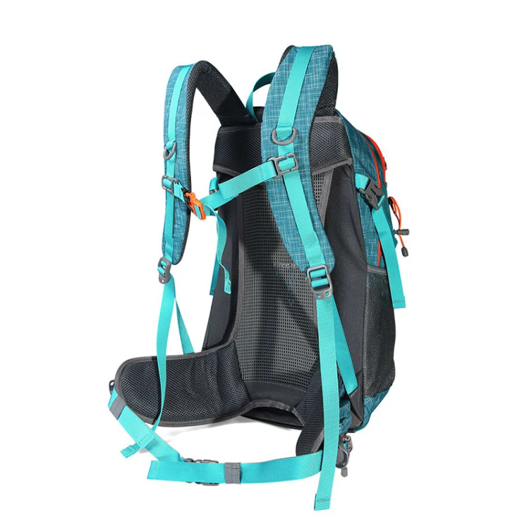 کوله پشتی طبیعتگردی هامتو با بدنه نایلون ۴۲۰D و طراحی ارگونومیک متناسب با آناتومی بدن