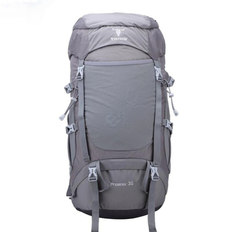 کوله پشتی پکینیو ۳۵ لیتری با تسمههای مخصوص حمل باتوم، تبر یخ و کلنگ