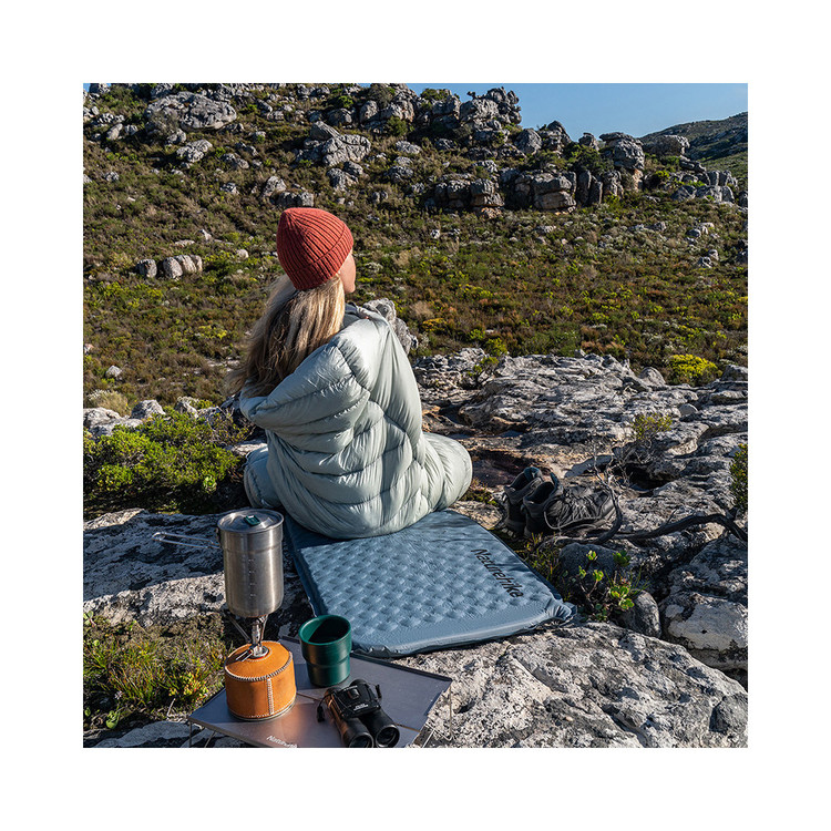 زیرانداز بادی نیچرهایک دارای پمپ باد فشاری