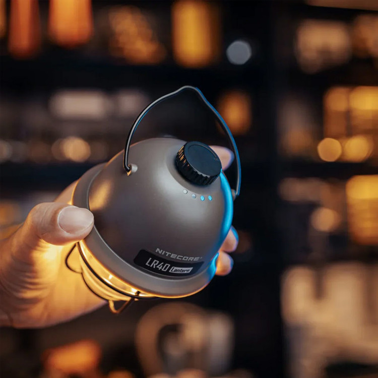 چراغ کمپینگ NITECORE LR40 با قابلیت استفاده به عنوان پاوربانک