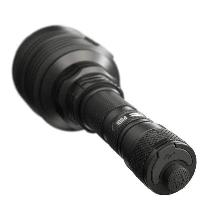چراغ قوه حرفهای Nitecore P30i با LED مدل CREE XHP35 HI